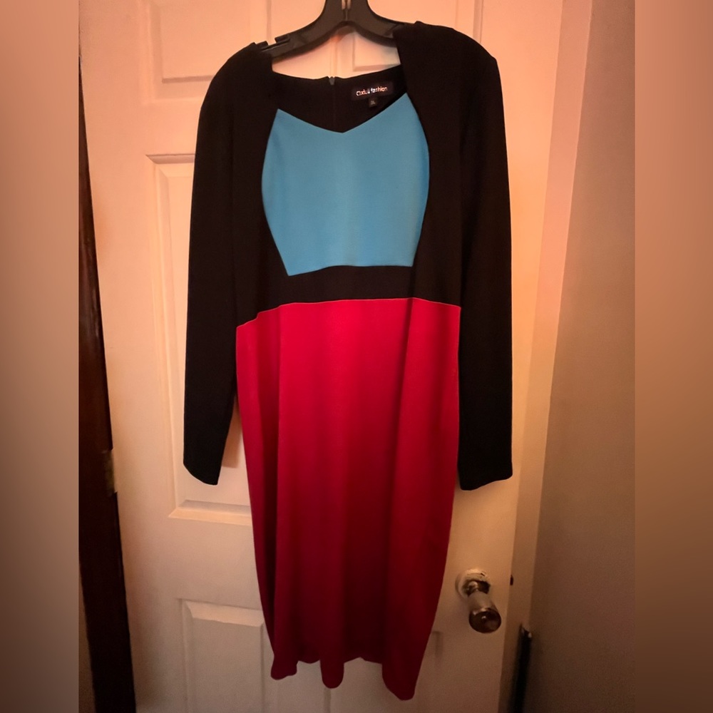 Oxiuli Fashion red, blue and black dress